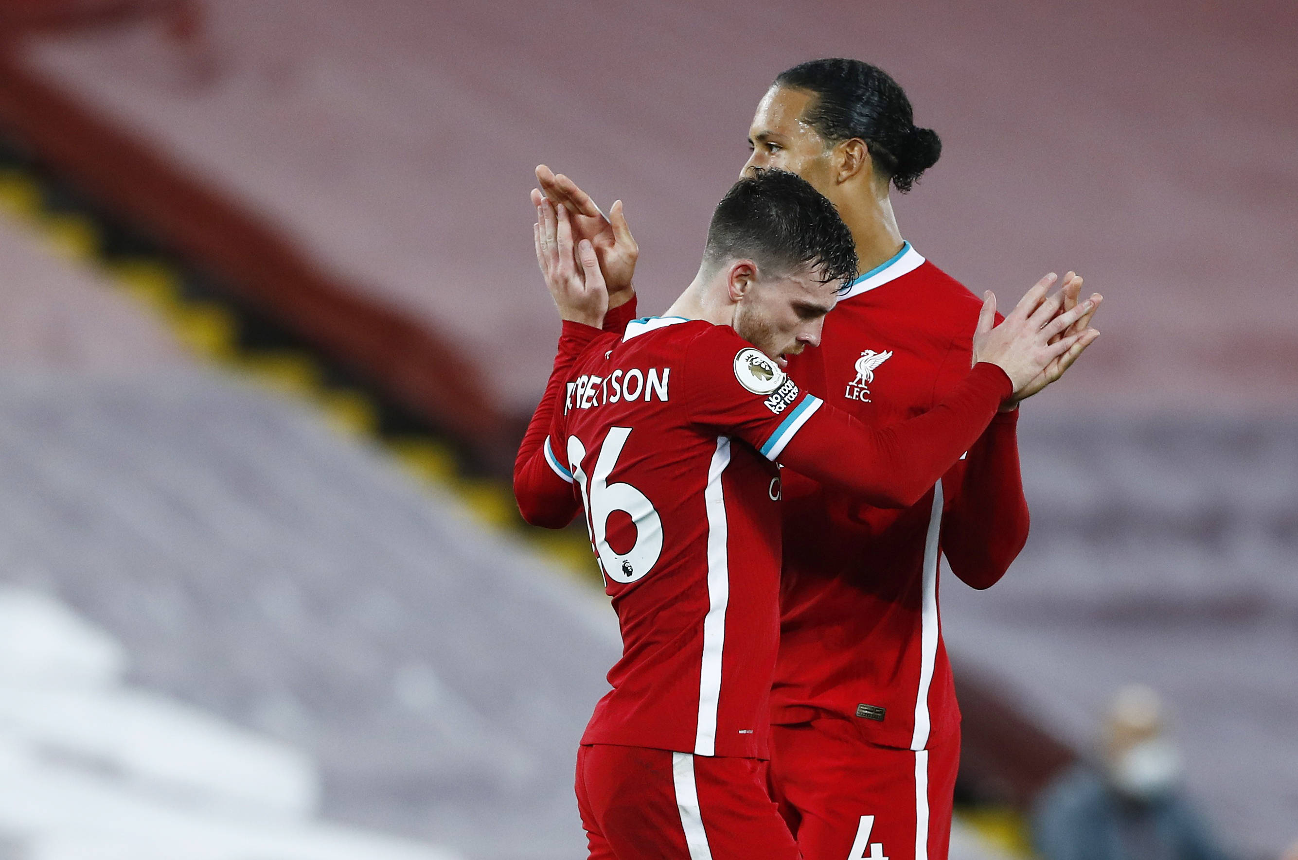 西的比赛中 西的比赛中